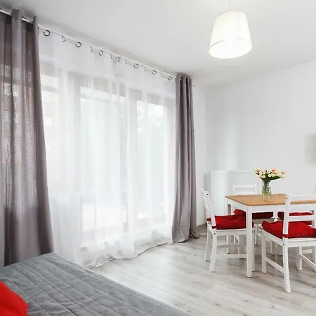 Claro Ii By Renters Cracovia